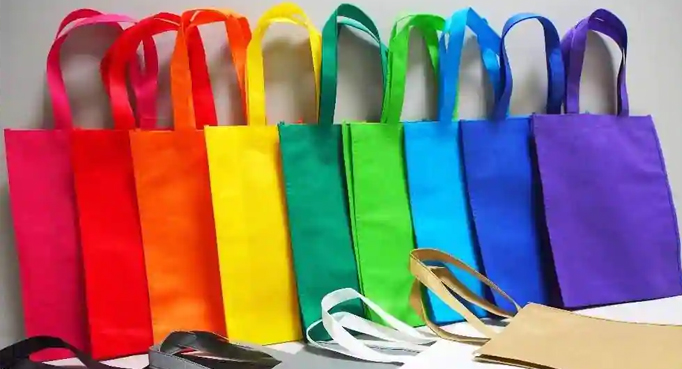 農(nóng)用邊坡綠化無紡布，汽車內(nèi)飾無紡布，家具家居無紡布，農(nóng)用邊坡綠化無紡布廠家，汽車內(nèi)飾無紡布生產(chǎn)，東莞市旭航新材料科技有限公司